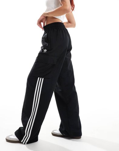 Adicolor - Pantaloni sportivi cargo neri con 3 strisce - adidas Originals - Modalova