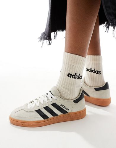 Handball Spezial - Sneakers crema e nere con suola in gomma - adidas Originals - Modalova
