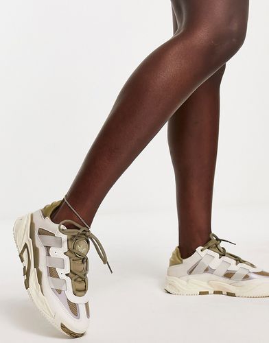 Niteball - Sneakers sporco con dettagli kaki - adidas Originals - Modalova
