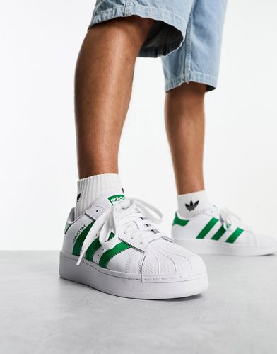 Superstar XLG - Sneakers futuro/verde - adidas Originals - Modalova