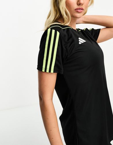 Adidas Football - Tiro 23 - T-shirt nera e verde - adidas performance - Modalova