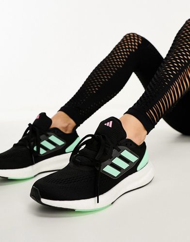 Adidas Running - Pureboost 22 - Sneakers nere e verdi - adidas performance - Modalova