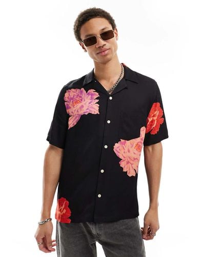 Roze - Camicia a maniche corte nera a fiori - AllSaints - Modalova