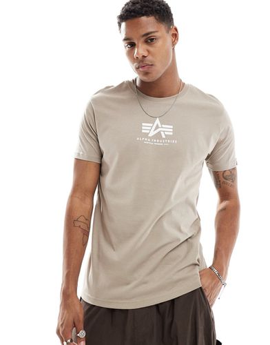 Alpha - T-shirt color sabbia vintage con logo sul petto - Alpha Industries - Modalova