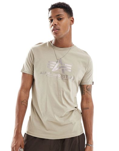 Alpha - T-shirt color sabbia vintage con logo sul petto - Alpha Industries - Modalova