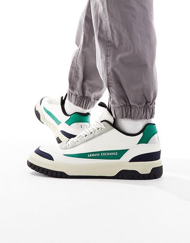 Sneakers bianche e verdi con logo - Armani Exchange - Modalova