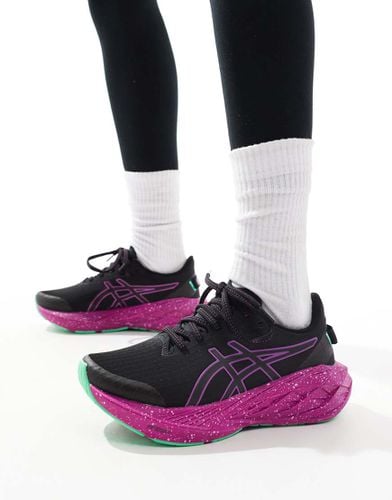 Novablast 4 Lite-Show - Sneakers da corsa nere e rosa acceso - Asics - Modalova