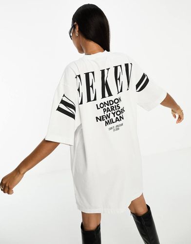 Vestito T-shirt crema con logo - ASOS WEEKEND COLLECTIVE - Modalova