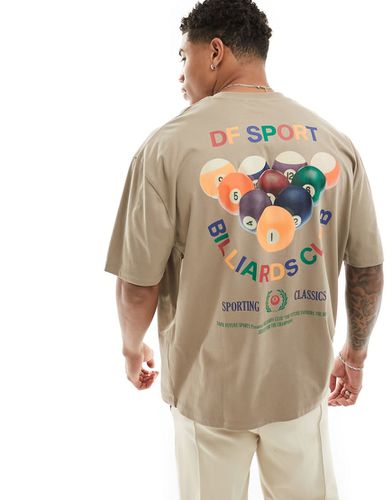ASOS Dark Future - T-shirt oversize con stampa sportiva sul retro - ASOS DESIGN - Modalova