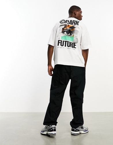ASOS Dark Future - T-shirt oversize sporco con stampa fotografica sul retro - ASOS DESIGN - Modalova