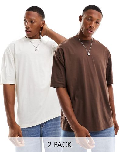 Confezione da 2 T-shirt oversize girocollo marrone ed écru - ASOS DESIGN - Modalova