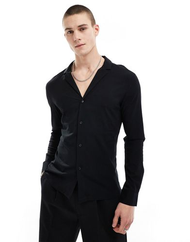 Camicia attillata in viscosa nera con colletto a rever e scollo profondo - ASOS DESIGN - Modalova