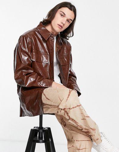 Camicia giacca in pelle sintetica con stampa pitonata in rilievo - ASOS DESIGN - Modalova