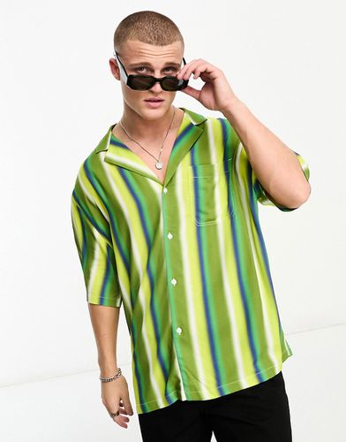 Camicia oversize da bowling taglio lungo a righe verdi sfumate - ASOS DESIGN - Modalova