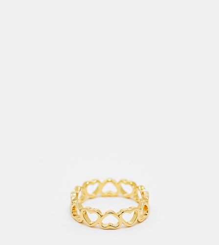 ASOS DESIGN Curve - Anello placcato in 14 ct con cut-out e forma a cuore - ASOS Curve - Modalova