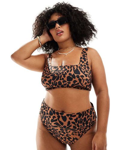 Curve - Adrienne - Slip bikini sgambati a vita alta con stampa animalier - ASOS DESIGN - Modalova