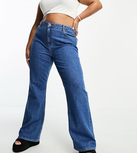 ASOS DESIGN Curve - Jeans a zampa medio - ASOS Curve - Modalova