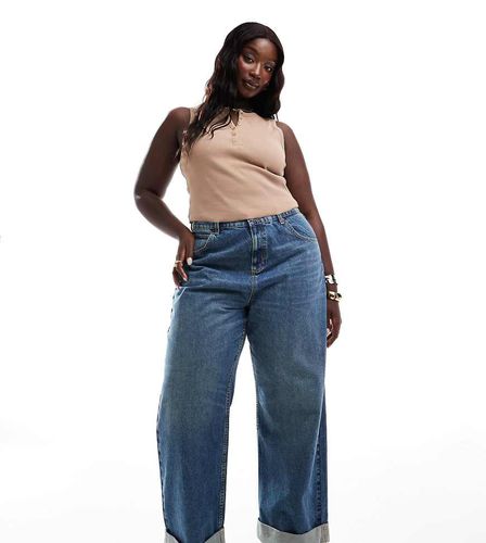 ASOS DESIGN Curve - Jeans ampi medio con risvolti larghi - ASOS Curve - Modalova