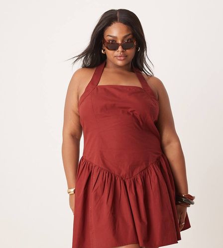 ASOS DESIGN Curve - Robe courte à dos nu et ourlet volanté - Bordeaux - Asos Curve - Modalova