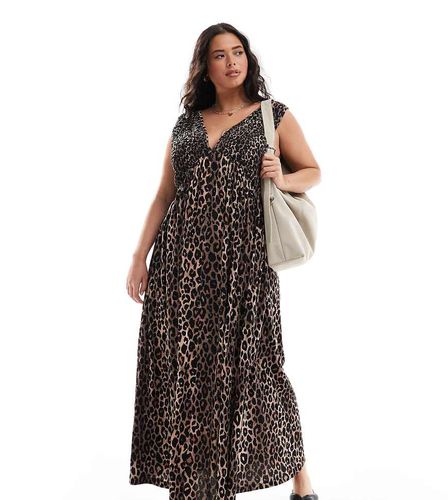 ASOS DESIGN Curve - Vestito con gonna a ruota al polpaccio e scollo a V con stampa leopardata - ASOS Curve - Modalova