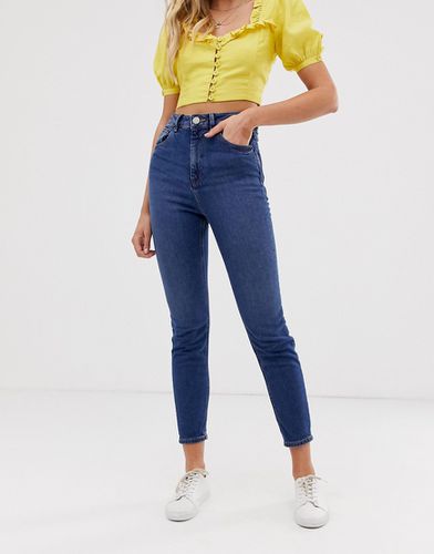 Farleigh - Mom jeans a vita alta slim lavaggio scuro - MBLUE - ASOS DESIGN - Modalova