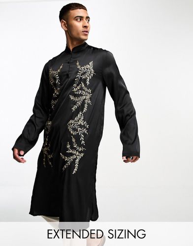 Kurta - Camicia taglio lungo nera in raso con ricamo floreale metallizzato - ASOS DESIGN - Modalova