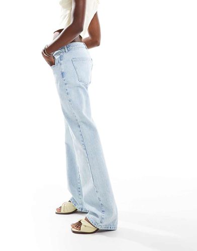 Jeans dritti a vita molto bassa candeggiati - ASOS DESIGN - Modalova