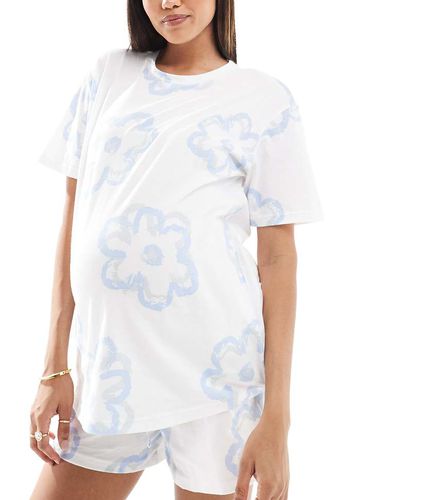 ASOS DESIGN Maternity - Set pigiama oversize crema a fiori con t-shirt e pantaloncini - ASOS Maternity - Modalova