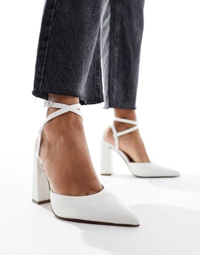 Paige - Scarpe bianche effetto lucertola con tacco alto e largo - ASOS DESIGN - Modalova