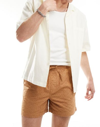 Pantaloncini ampi taglio corto in pizzo color cuoio con vita elasticizzata - ASOS DESIGN - Modalova