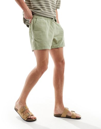 Pantaloncini taglio corto slim in lino con vita elasticizzata - ASOS DESIGN - Modalova