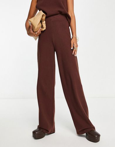 Pantaloni a fondo ampio ultra morbidi color cioccolato in coordinato - ASOS DESIGN - Modalova