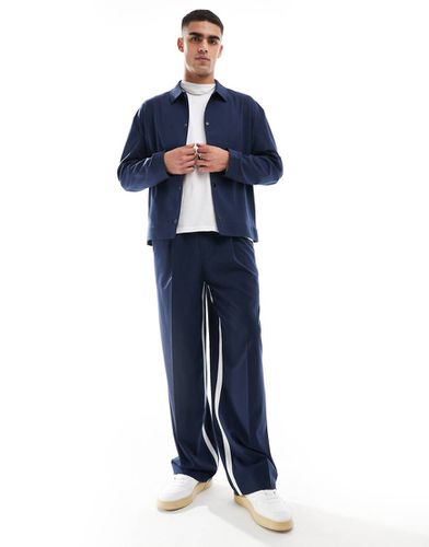 Pantaloni ampi eleganti blu navy con riga laterale in coordinato - ASOS DESIGN - Modalova