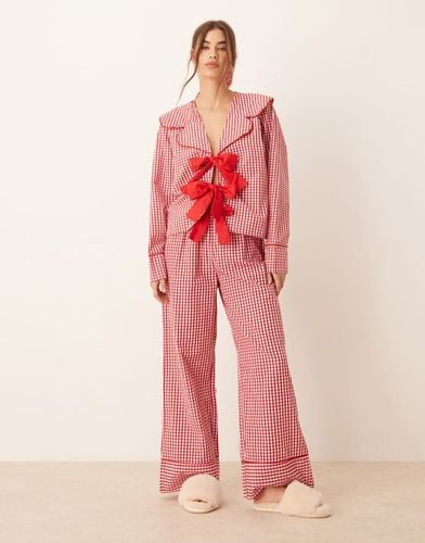 Pantaloni da casa a fondo ampio rossi a quadretti con profili a contrasto in coordinato - ASOS DESIGN - Modalova