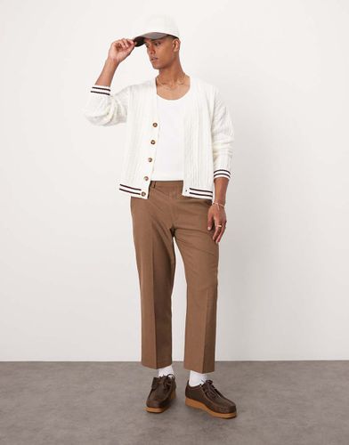 Pantaloni dritti eleganti alla caviglia marroni - ASOS DESIGN - Modalova