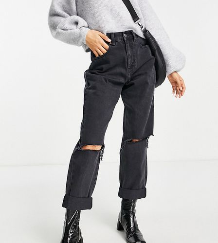 ASOS DESIGN Petite - Mom jeans a vita alta larghi slavato con strappi - ASOS Petite - Modalova