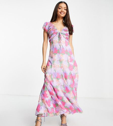 ASOS DESIGN Petite - Vestito lungo arricciato a fiori con allacciatura - ASOS Petite - Modalova