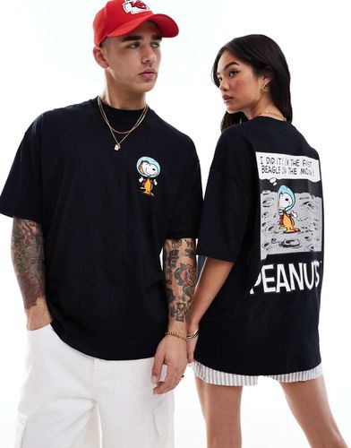 T-shirt unisex oversize nera con stampa "Snoopy" su licenza - ASOS DESIGN - Modalova