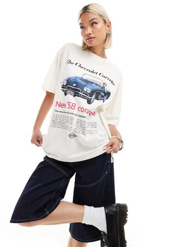 T-shirt vestibilità boyfriend con stampa grafica dell'auto Corvette su licenza - ASOS DESIGN - Modalova