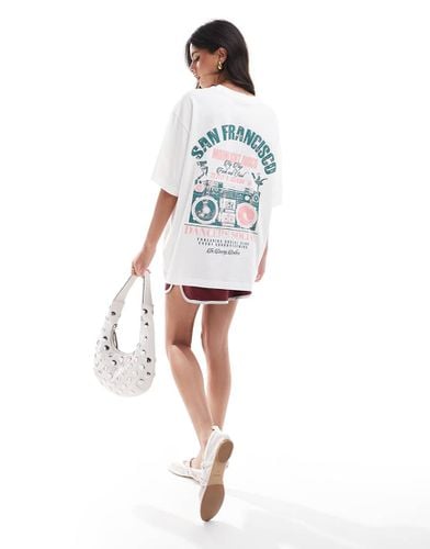 T-shirt boyfriend color crema con grafica "San Francisco Dance Music" - ASOS DESIGN - Modalova