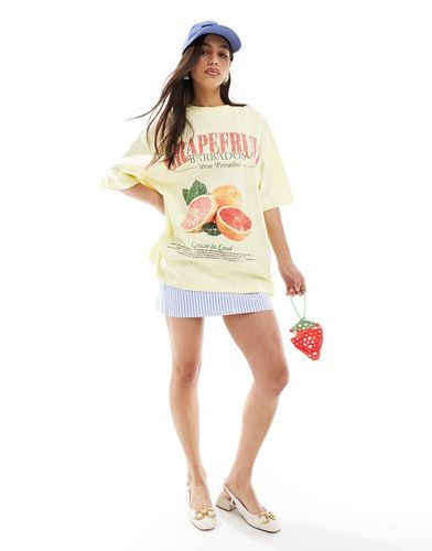 T-shirt boyfriend limone con grafica con pompelmi - ASOS DESIGN - Modalova