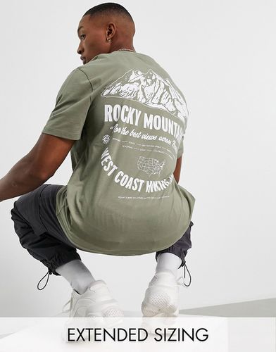 T-shirt comoda grigia con stampa outdoors sul davanti e sul retro - ASOS DESIGN - Modalova