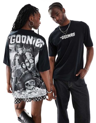 T-shirt oversize unisex nera con stampa "Goonies" - ASOS DESIGN - Modalova