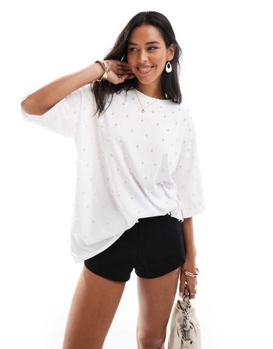 T-shirt oversize bianca decorata con perle - ASOS DESIGN - Modalova