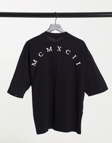 T-shirt oversize con stampa su entrambi i lati di numeri romani - ASOS DESIGN - Modalova