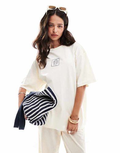 T-shirt oversize color crema con grafica "La Mer" con conchiglie - ASOS DESIGN - Modalova