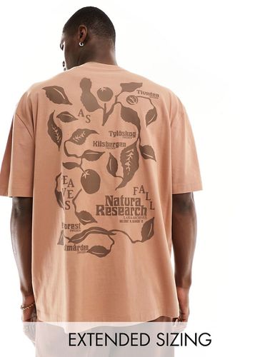T-shirt oversize color cuoio con stampa di foglie sul retro - ASOS DESIGN - Modalova