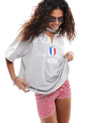 T-shirt oversize mélange con motivo "France Football" applicato a caldo e scollo a V - ASOS DESIGN - Modalova