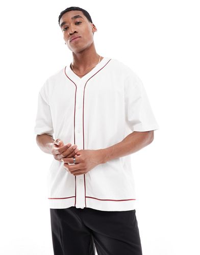 T-shirt stile baseball oversize bianca con bottoni e profili a contrasto - ASOS DESIGN - Modalova