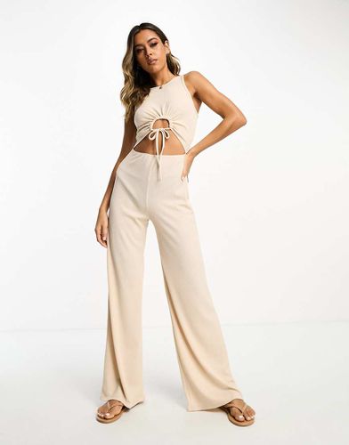 Tuta jumpsuit avena a coste con apertura a goccia arricciata e scollo a vogatore - ASOS DESIGN - Modalova